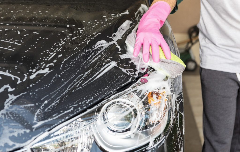 Car Wash Pros and Cons Which one's best for you?