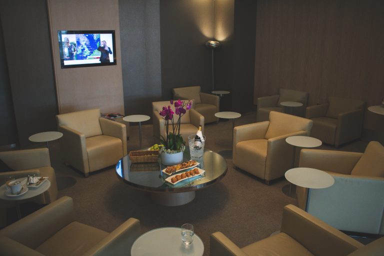 San Francisco Airport Lounges All You Need to Know » Way Blog