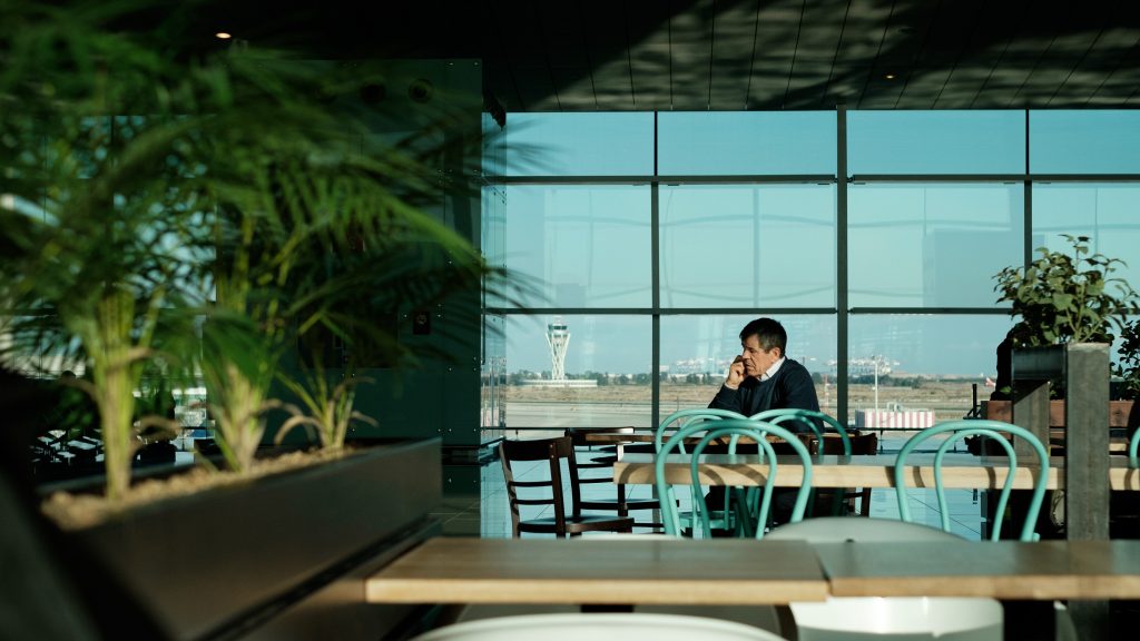 BOS AIRPORT LOUNGES