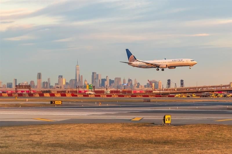 newark airport layover
