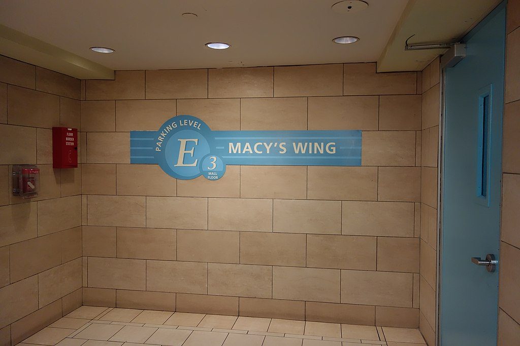 Best spots to save more on Queens Center parking in NYC