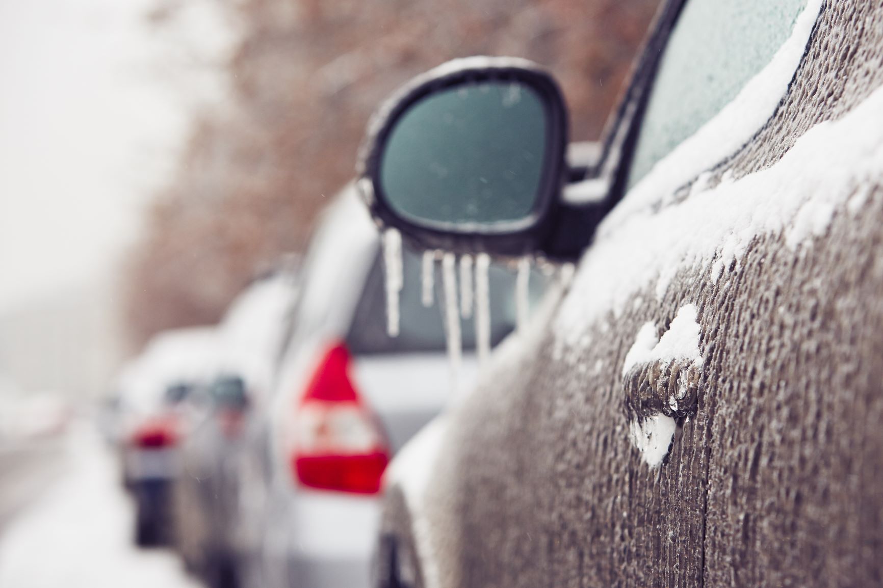 Should I use a car cover in the winter? FAQ answered