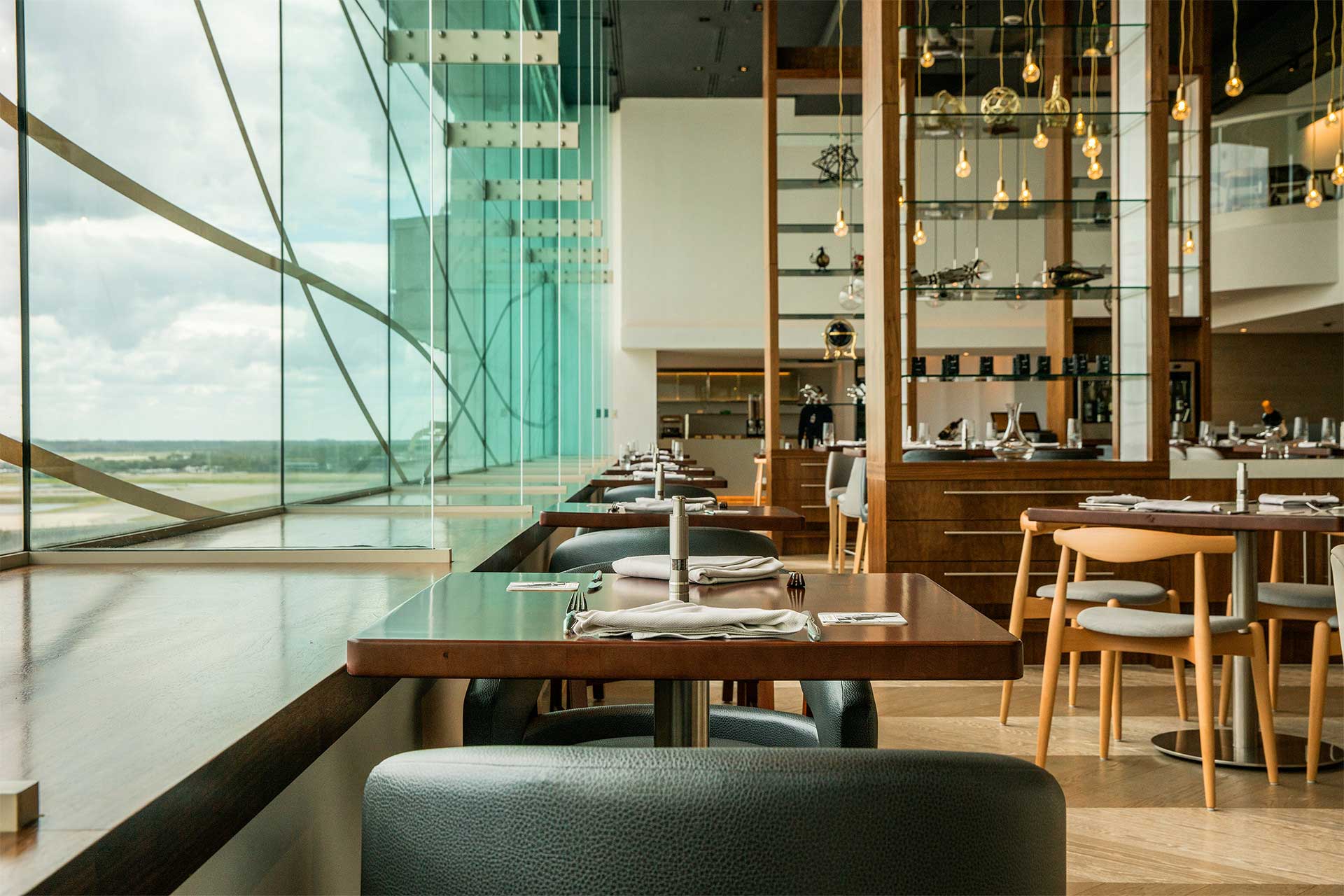 Top 10 Restaurants Near Orlando Airport