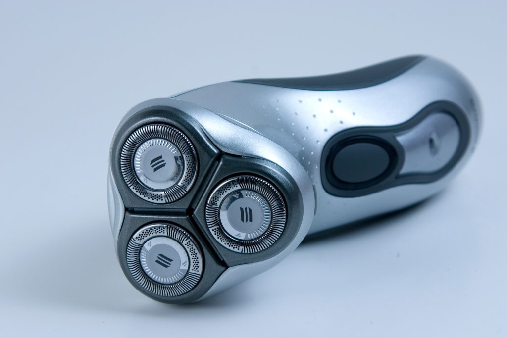 Can You Bring a Razor in a Carryon? Don't Get Caught Out