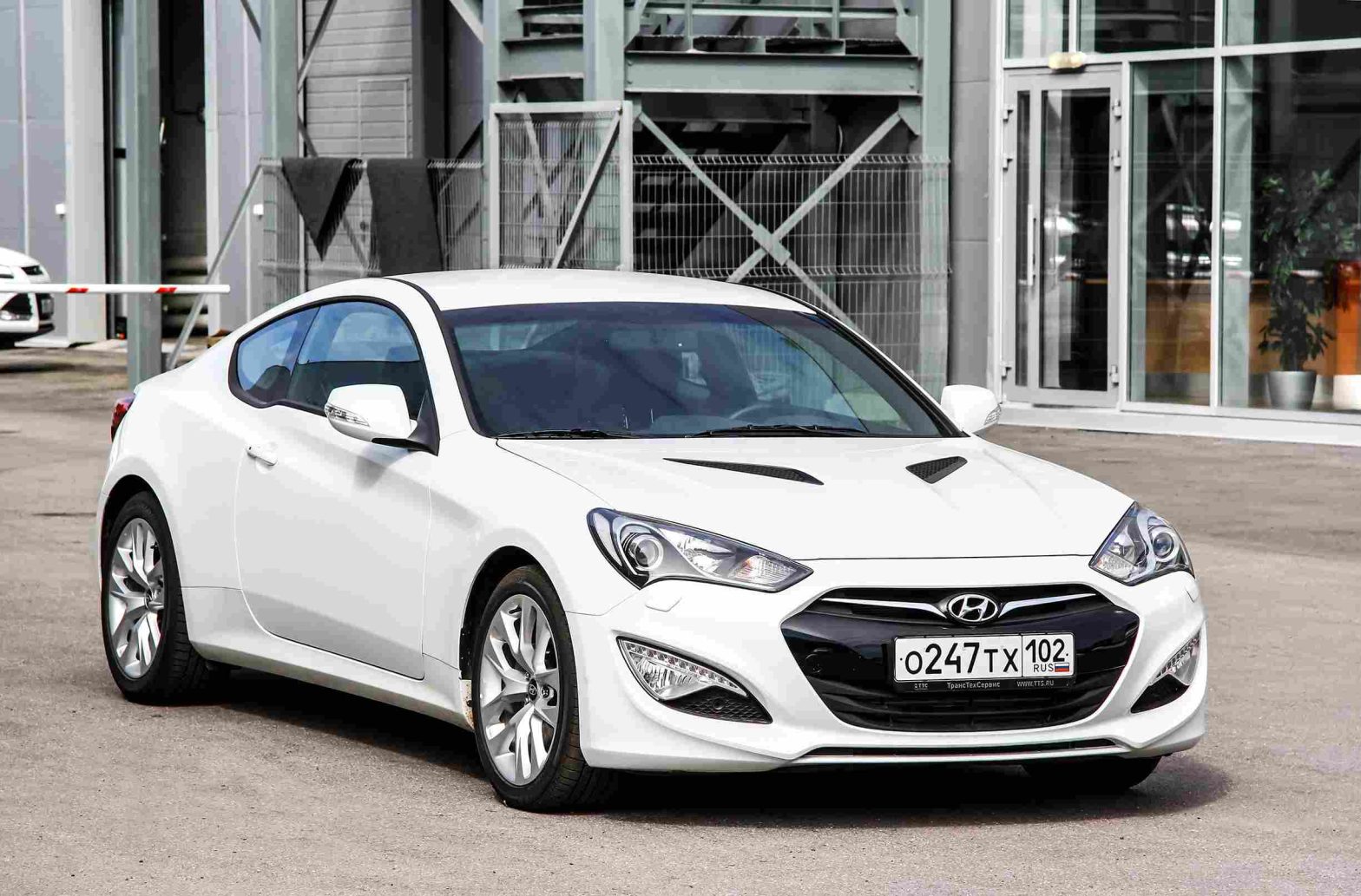 Hyundai Genesis Coupé - Más allá de la insignia
