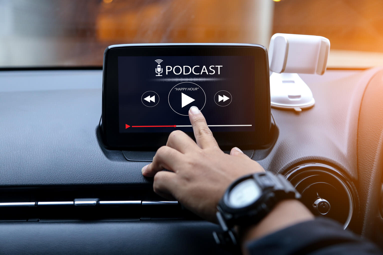 "Hipnotizan en secreto a los conductores": Y te cruzas con ellos cientos de veces al día 4 Motor16 The Best Podcasts to Listen to on Your Next Long Drive 1 Motor16