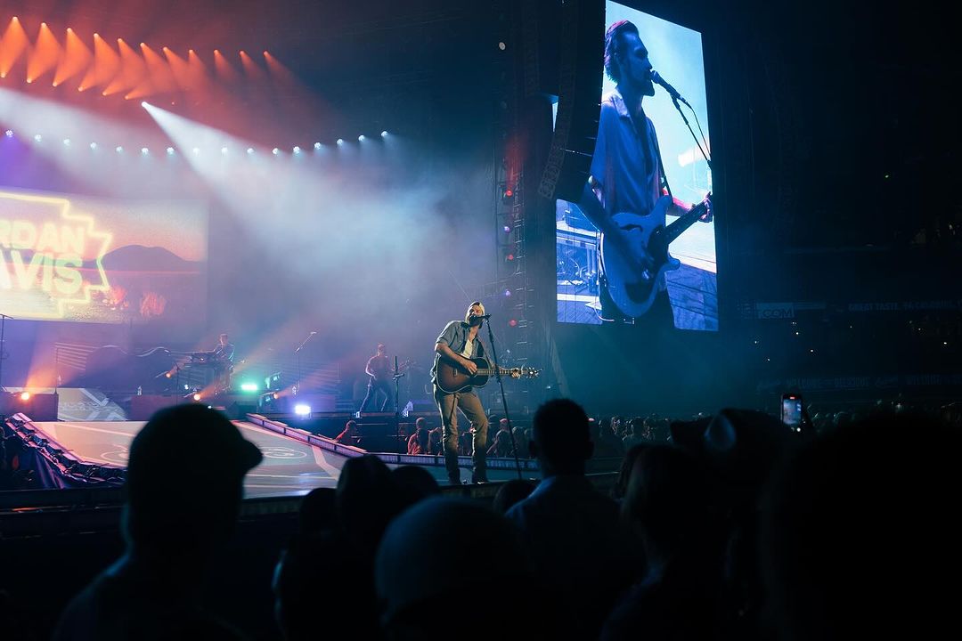 Jordan Davis Tour the US Dates, Venues, Setlist & Parking in 2024